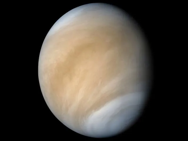 日本探测器发现金星大气层巨大弓型结构
