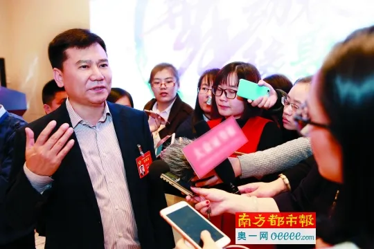 张近东：振兴实体经济，零售业可扮演很重要的角色