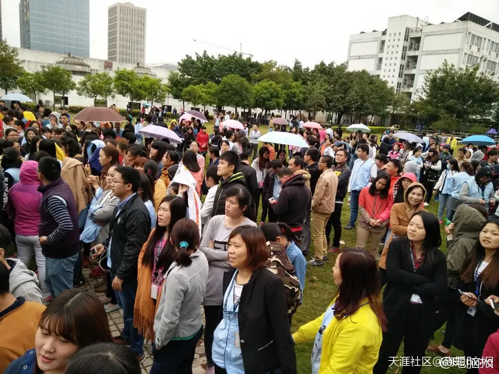 [组图]索尼出售广州工厂 遭员工罢工求偿