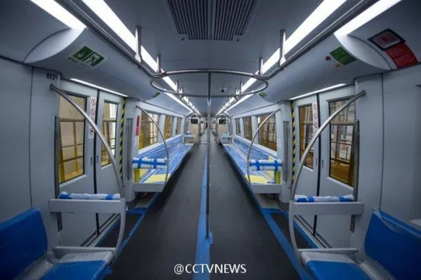[图]北京首列磁浮列车亮相门头沟 2017年载客运营