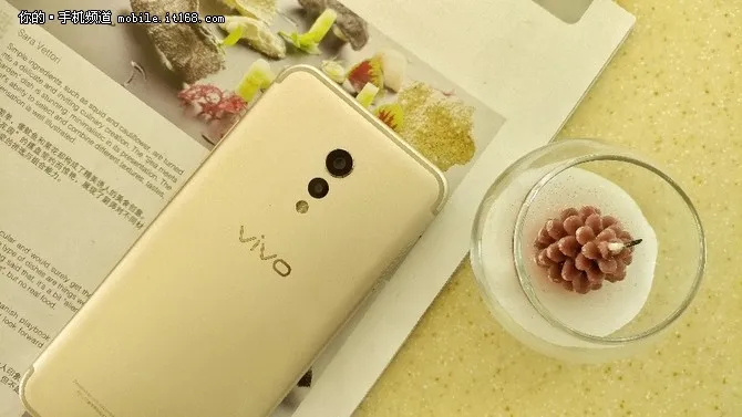 vivo Xplay6深度体验：颜值就是正义