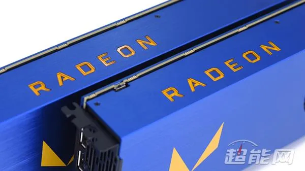 A饭最强信仰！Radeon Vega Frontier显卡图赏