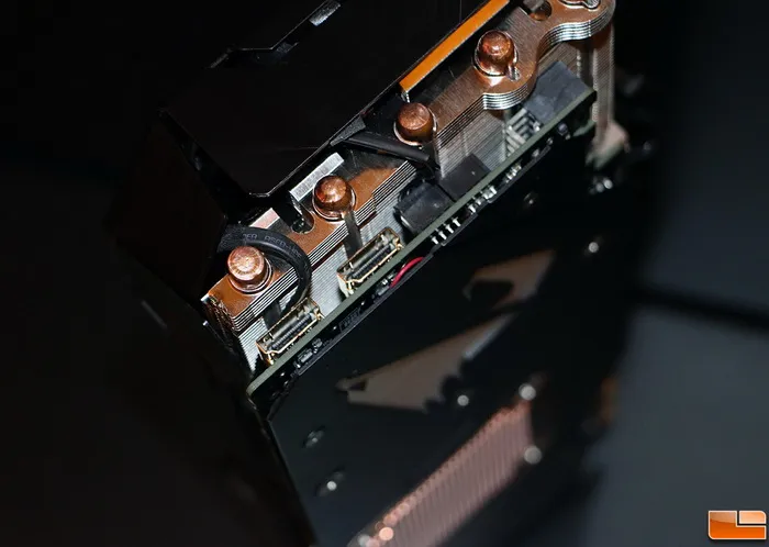 技嘉高端品牌Aorus GTX 1080显卡曝光：为VR而优化