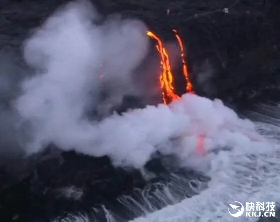 诡异！夏威夷火山爆发：火山口竟露出“笑脸”