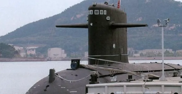 中国第一艘核潜艇光荣退役：入驻博物馆