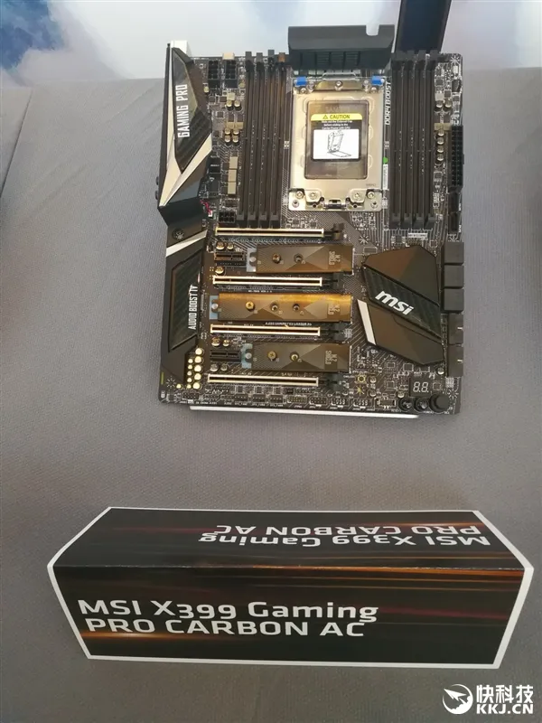 史上最奇葩插座！AMD X399主板大军来袭