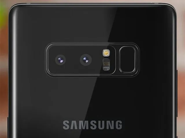 三星Note 8赠品厚道 附赠保护套价值百元