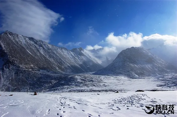 新疆天山1号冰川加速消退：50年后就没了