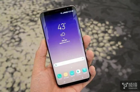 物理外挂？Galaxy S8+屏占比太大MOBA玩家喊不公