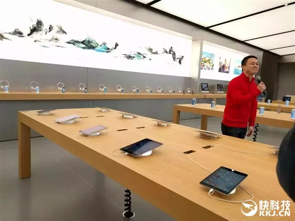 先睹为快：广州首家苹果Apple Store内景曝光