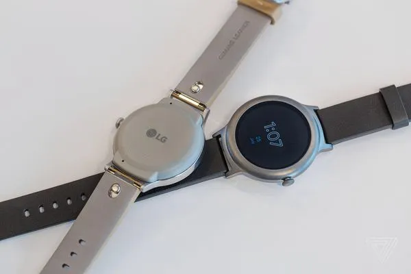 LG 正式发布 Android Wear 2.0 智能手表新品：Sport / Style