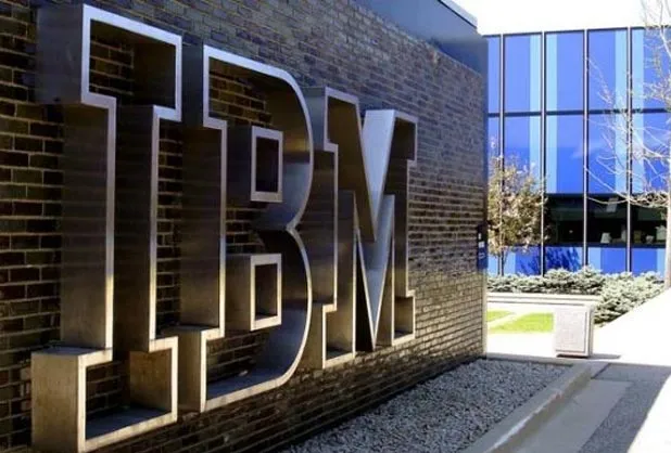 响应特朗普？IBM 将在美扩招 2.5 万名员工，增投 10 亿美元