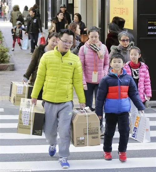 日韩惊恐：百万中国游客春节爆买