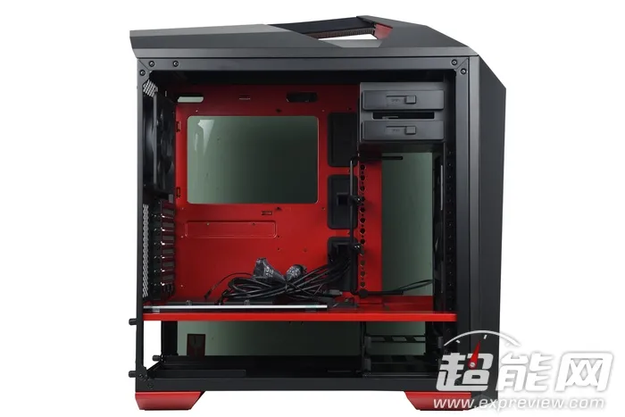 旗舰中的战斗机，酷冷至尊Mastercase Maker 5t新品图赏