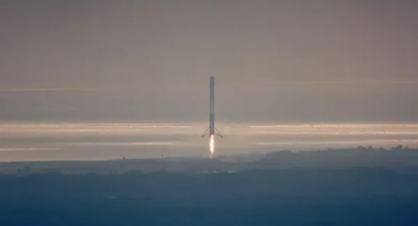 SpaceX Falcon 9火箭第三次成功落地