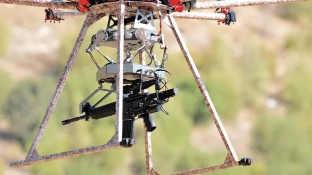 美军事科技专家开发出可空中射击敌人的无人机
