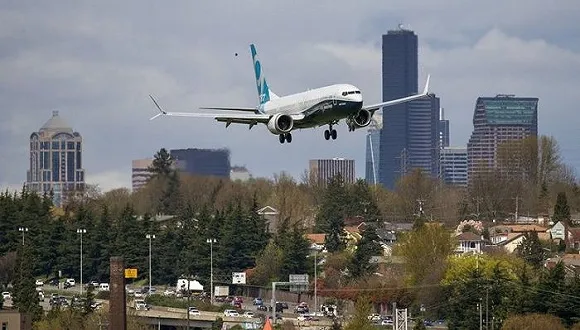 波音爆款机型：第一架737 Max 9一飞冲天