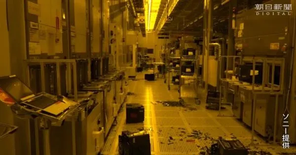 地震后的索尼CMOS工厂：一片狼藉
