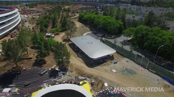 4K航拍！苹果“飞碟”总部Apple Park：乔布斯遗作