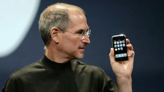 iPhone问世以来，苹果累计利润与微软谷歌之和相当