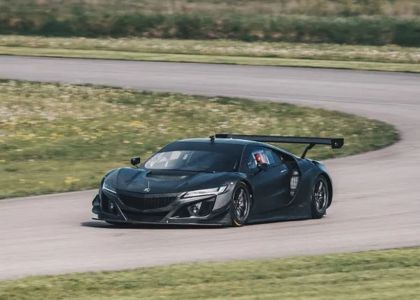 [图]讴歌正在测试新款超跑NSX GT3