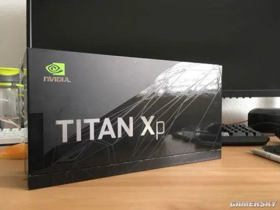 新核弹Titan Xp开箱拆解：游戏跑分彻底逆天