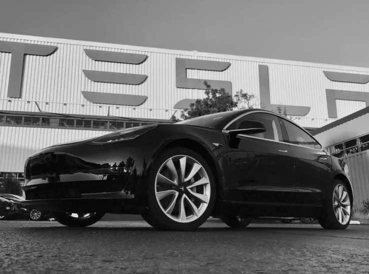 Model 3是把双刃剑 将决定特斯拉能否成为主流汽车厂商