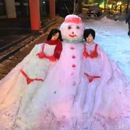 脑洞满分！最强降雪后 沈阳人这样堆雪人