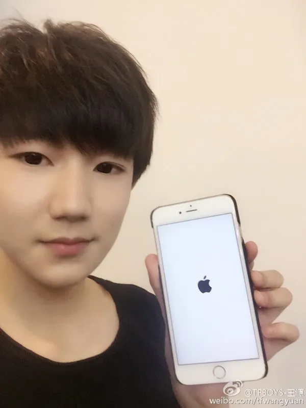 [图]TFBoys王源把iPhone时间调到1970年...