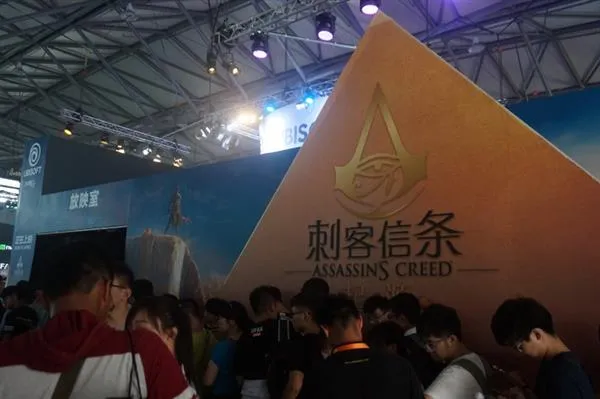 ChinaJoy 2017：大长腿、游戏、VR……你想看的都在这