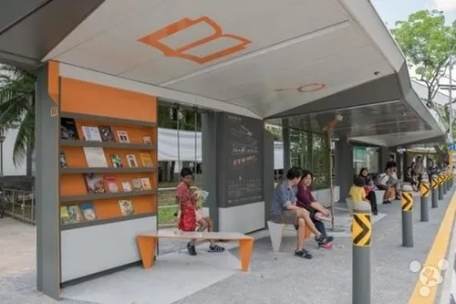 新加坡的智能公交车站 想让等待变得有趣