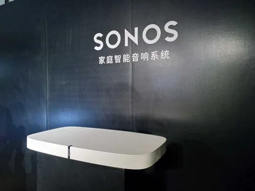 Sonos发新品音响PLAYBASE 把家庭影院“垫”在电视下