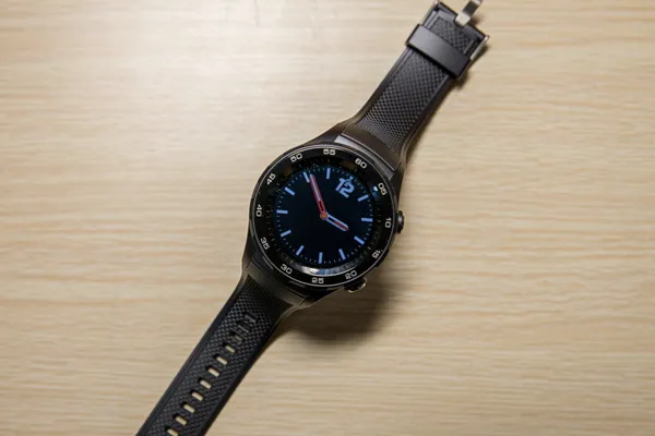 HUAWEI WATCH 2测评：独立通话 运动更自由