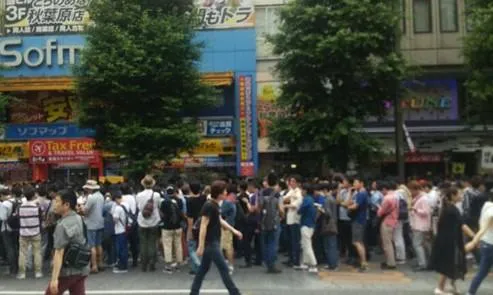 人满为患被迫中止的日本成人VR展 8月重开