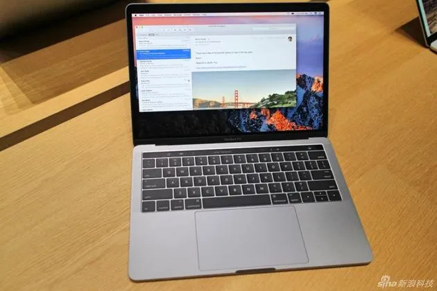 传苹果在MacBook设计上作出妥协：营销决策压倒工程决策