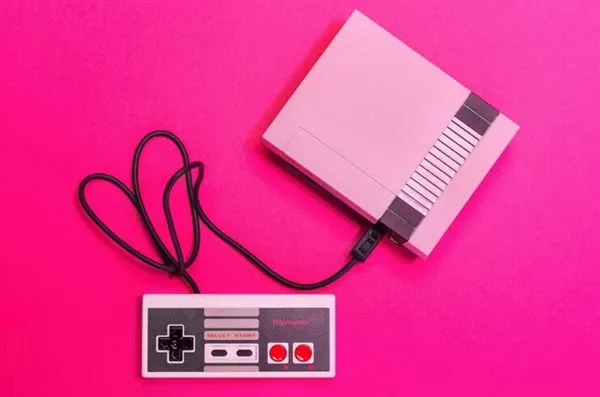 任天堂经典版NES游戏机停产：销量奇迹