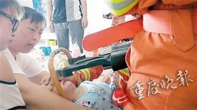 幼童头卡婴儿车：动用10吨级扩张器施救