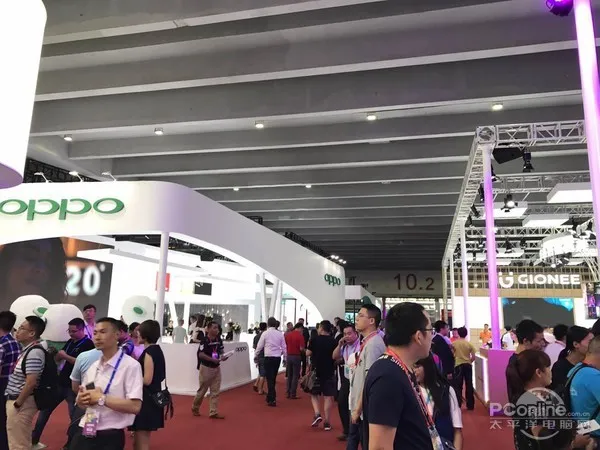 2017年中国电信天翼展览开幕：5G物联网依旧热