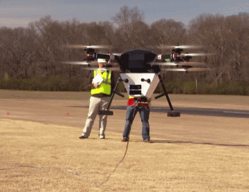 扫除信号盲区：AT&T 已测试基于无人机的“飞行手机基站”