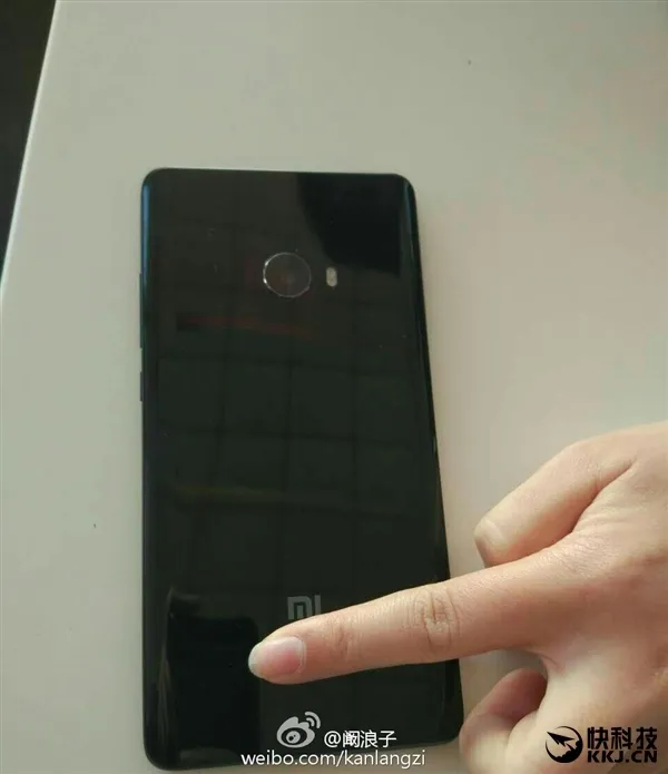 雷军自曝小米Note 2幻灯片：新黑科技成果来了！