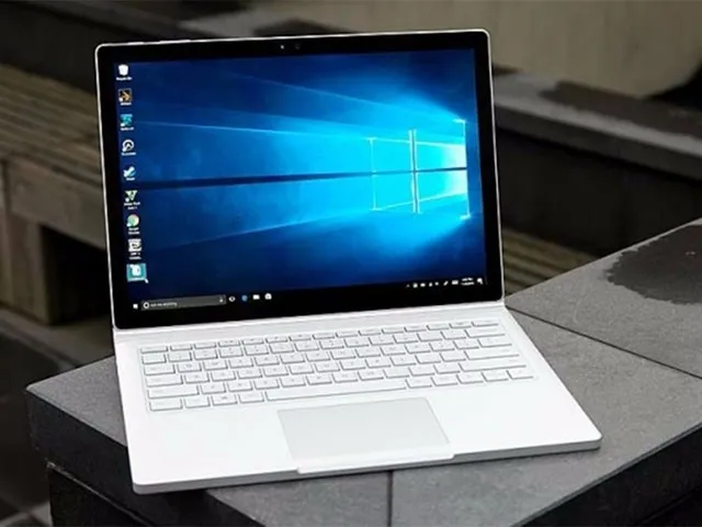 Surface Book 2姗姗来迟：搭载Intel 8代酷睿