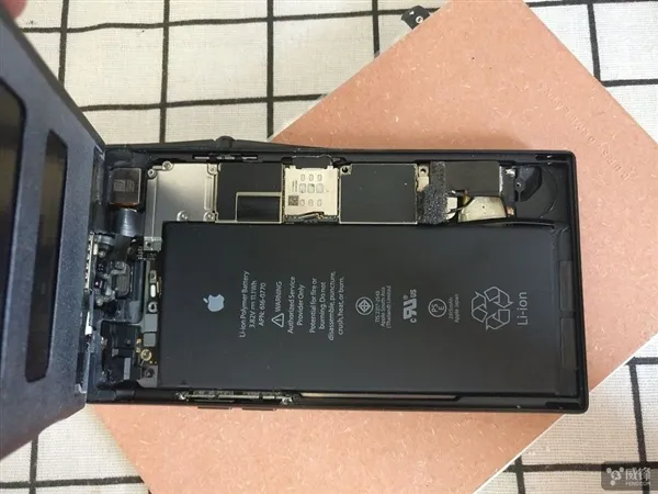 网友爆改iPhone 6 Plus！惊艳屏占比+后置指纹