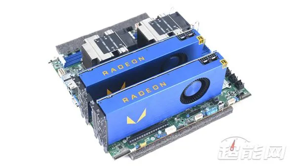 A饭最强信仰！Radeon Vega Frontier显卡图赏