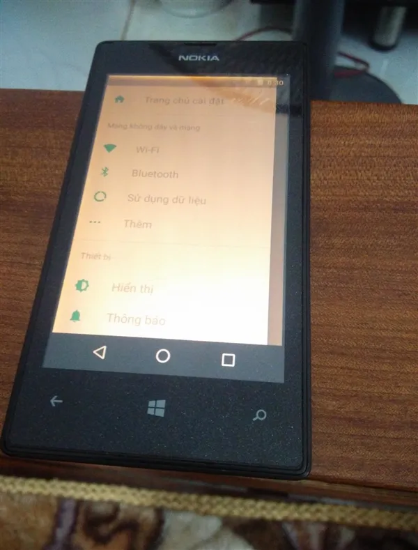 软粉弃暗投明！最火Windows手机Lumia 520刷上安卓7.1