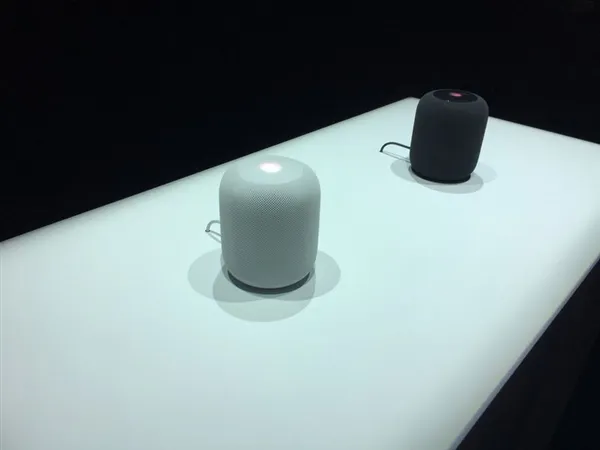 死磕苹果HomePod！三星智能音箱上路：集成Bixby