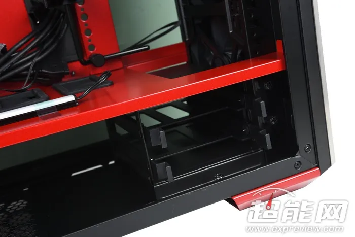 旗舰中的战斗机，酷冷至尊Mastercase Maker 5t新品图赏