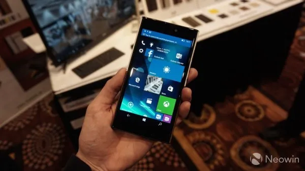 NuAns Neo上手：主打个性定制 搭载Windows 10 Mobile