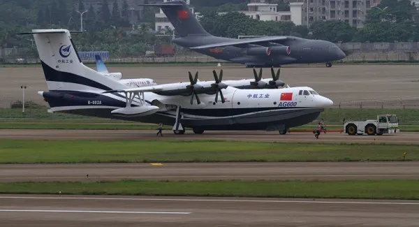 [图]AG600顺利完成首次发动机试车 预计上半年首飞