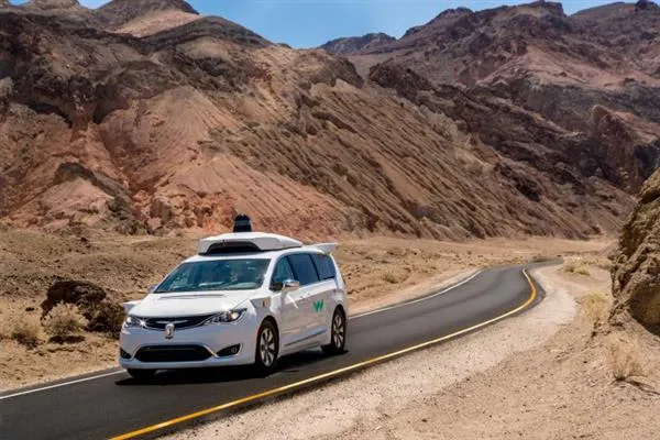 谷歌无人车通过加州死亡谷耐热测试：气温高达56.6度