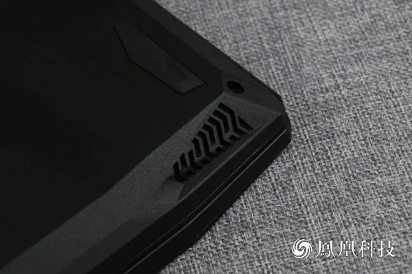 宏碁Aspire VX15体验：黑红配色 全开特效无压力